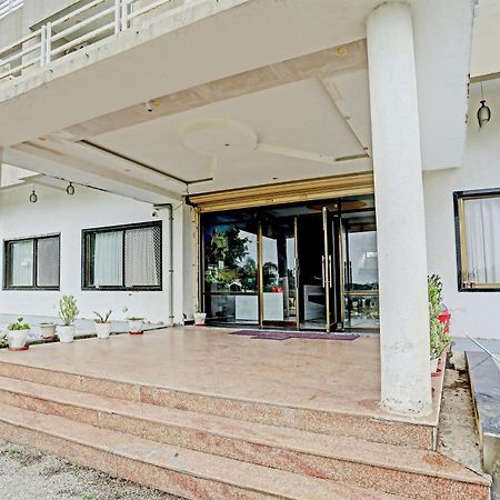 Collection O The Galaxy Resort Натгдвара Екстер'єр фото